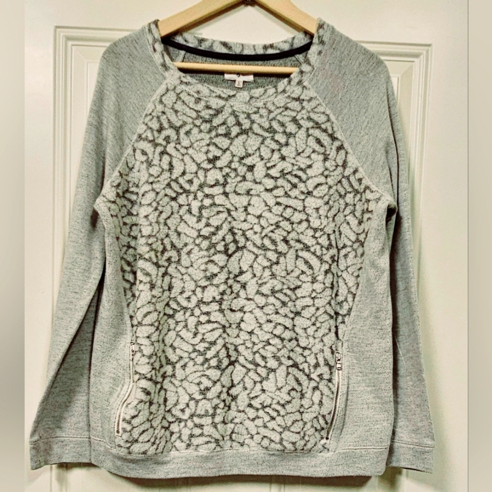 Lou&Grey textures 3d animal print sweater zip pockets long sleeve size L